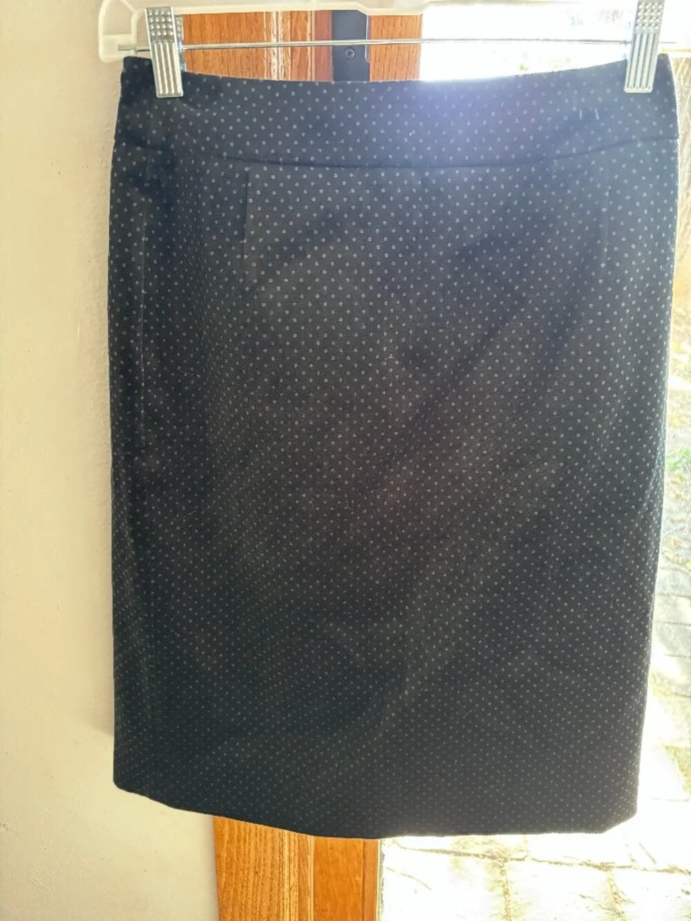 J.Crew Black Polka Dot Pencil Skirt Size 4 Tailored Office Preppy Classic